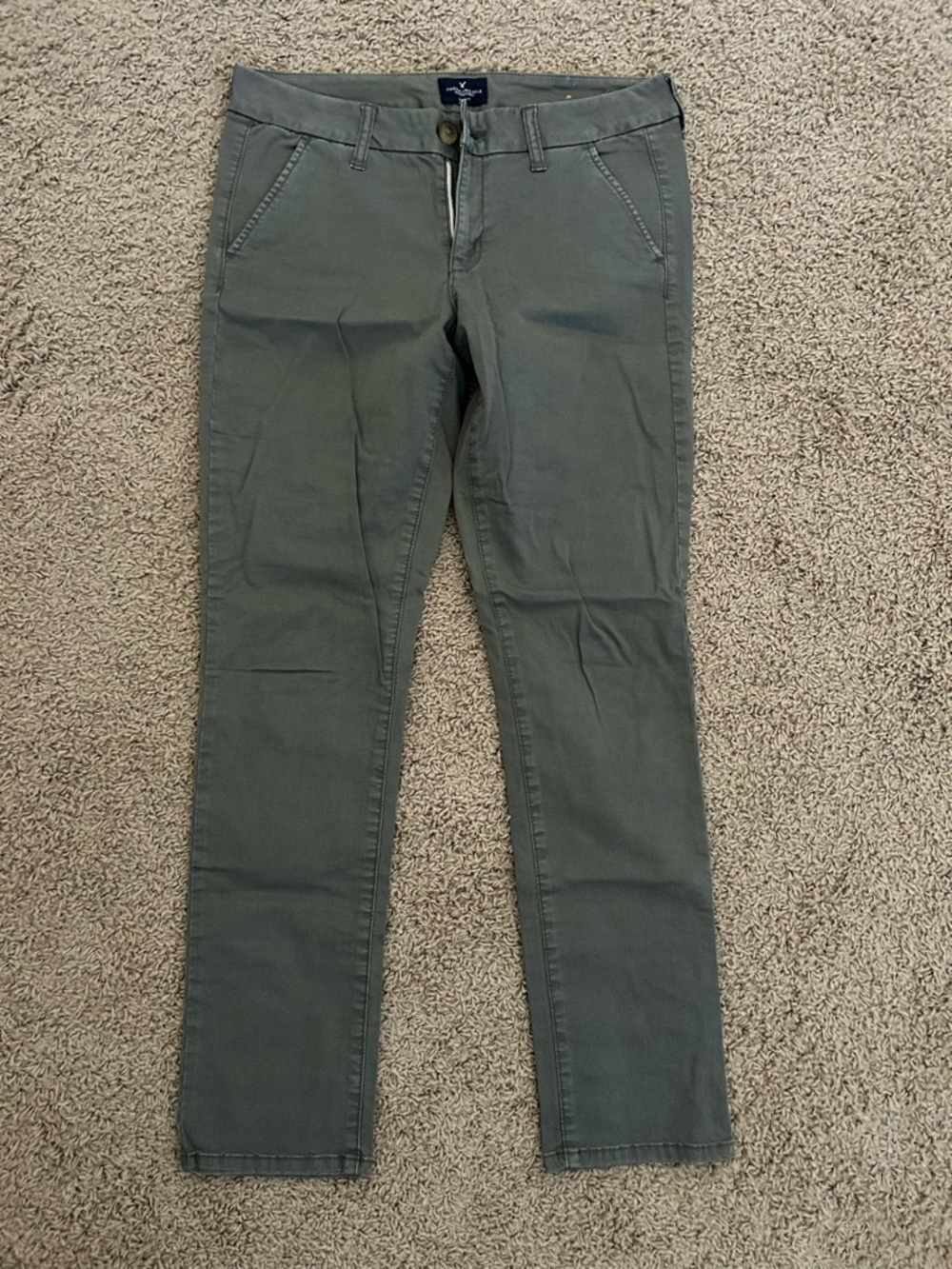 American Eagle Outfitters Stretch Chinos in Olive